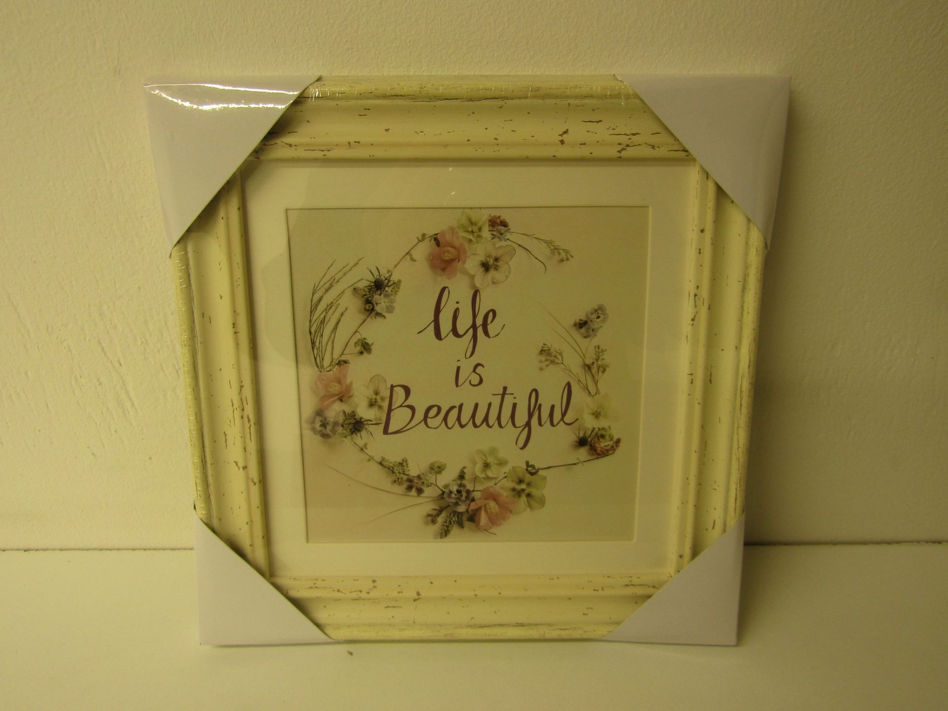 1 BRAND NEW BOXED ARTHOUSE FLORAL LIFE IS BEAUTIFUL FRAMED PRINT 30CMX30CM