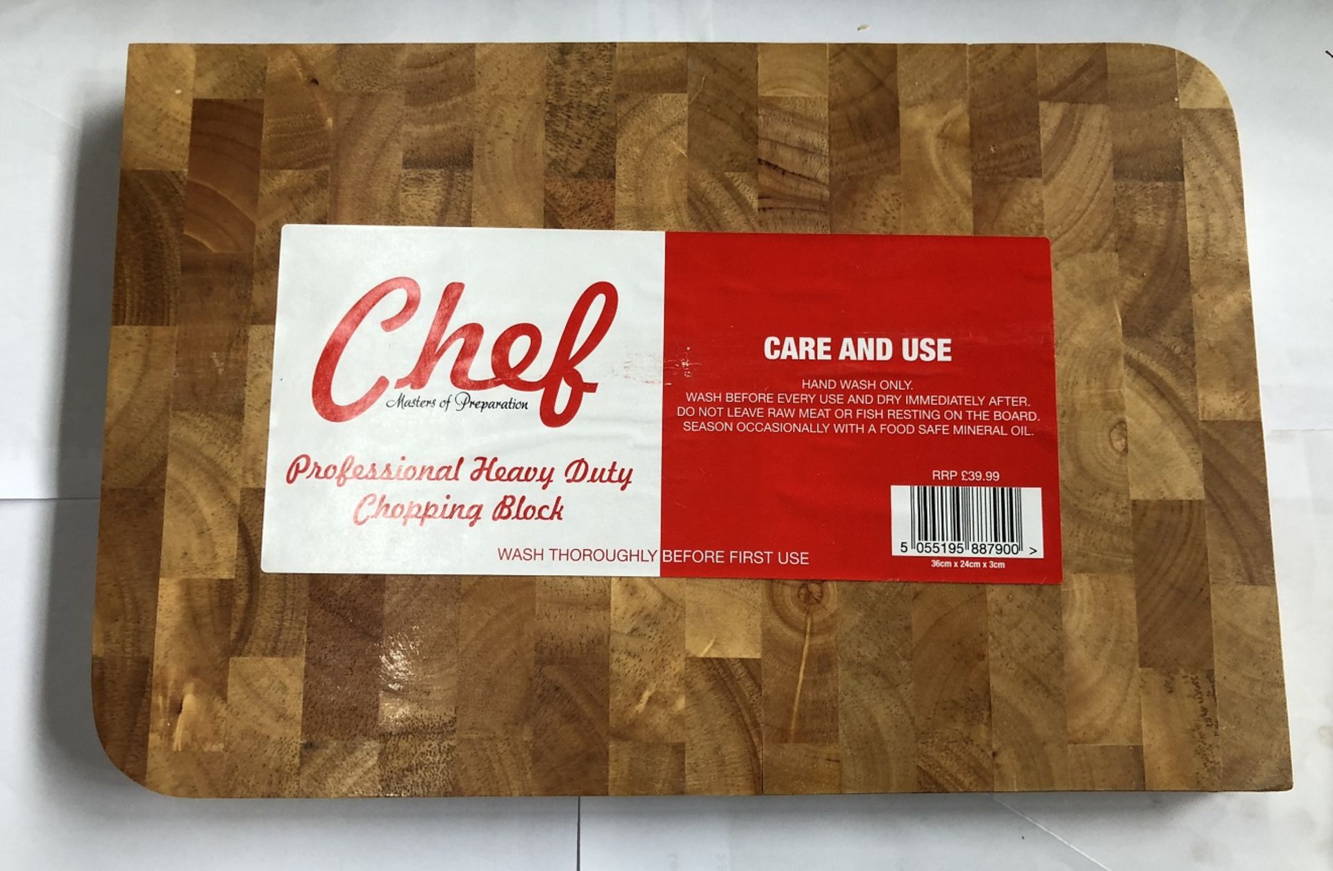 1 CHEF PROFESSIONAL HEAVY DUTY WOODEN CHOPPING BLOCK (VIEWING AVAILABLE)