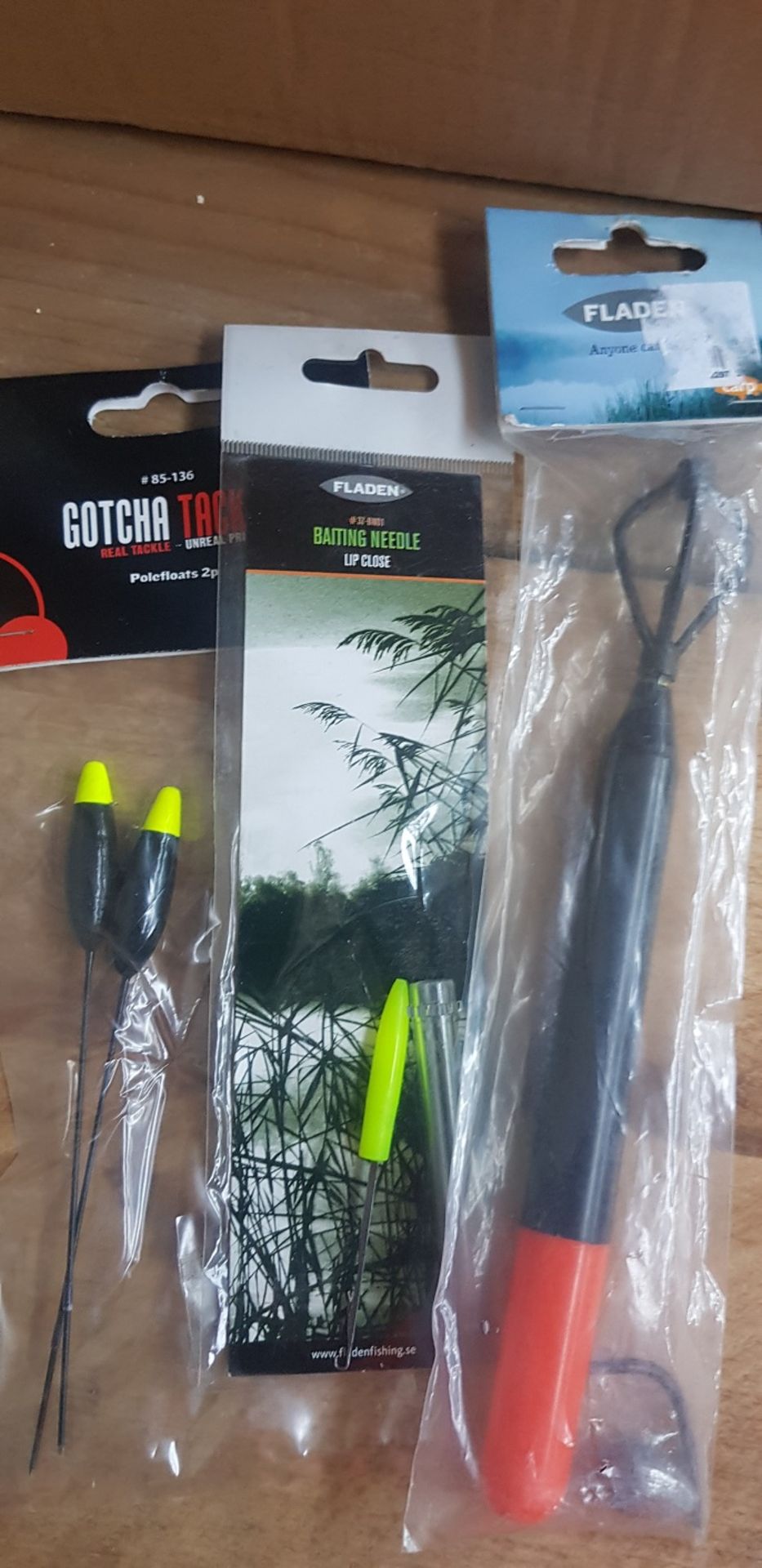 3 ASSORTED FISHING ACCESSORIES (VIEWING AVAILABLE)