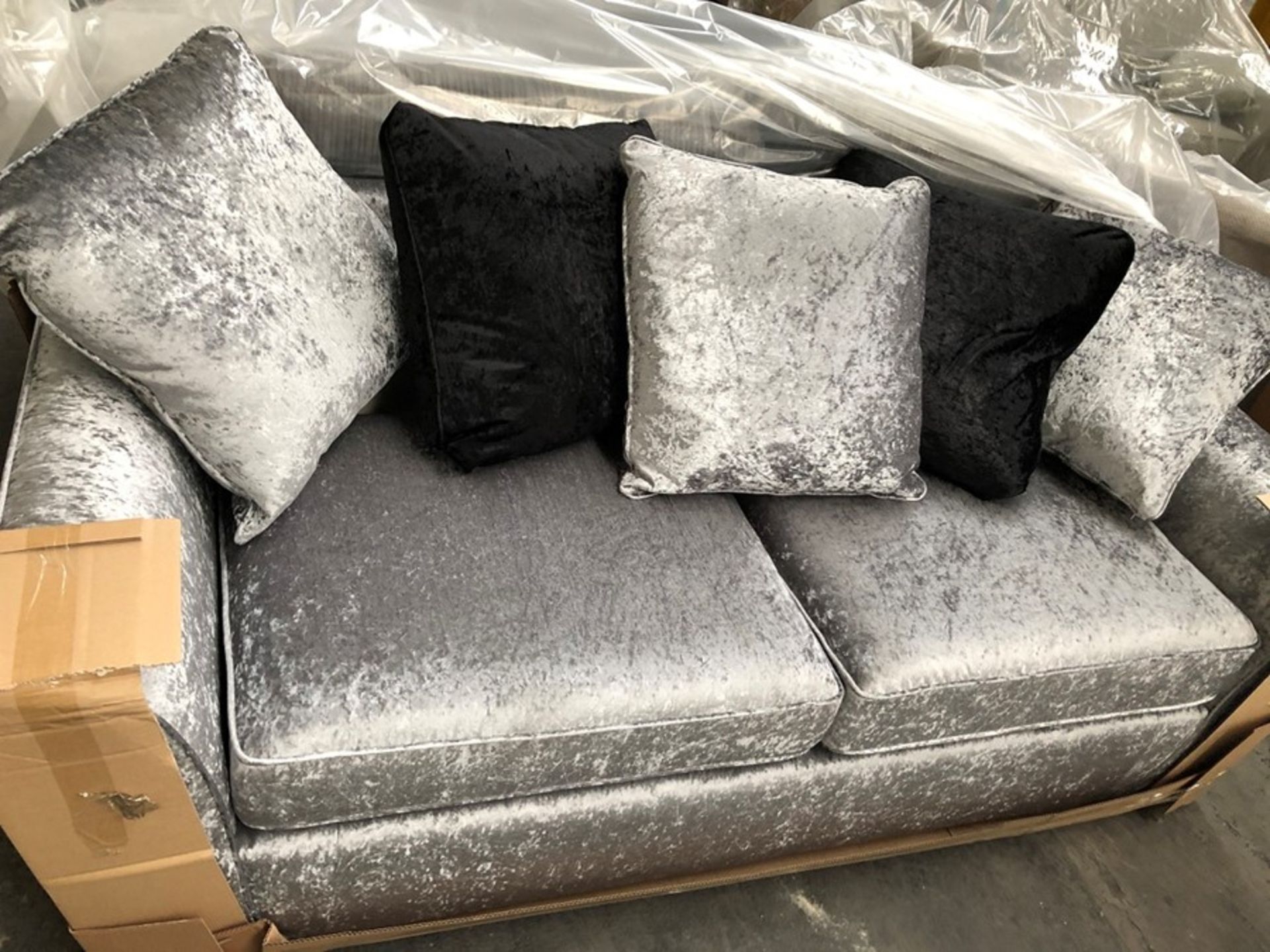 1 BRAND NEW BAGGED RANGE RITZ CRUSHED VELVET 3 SEATER SOFA IN SILVER (VIEWING HIGHLY RECOMMENDED)