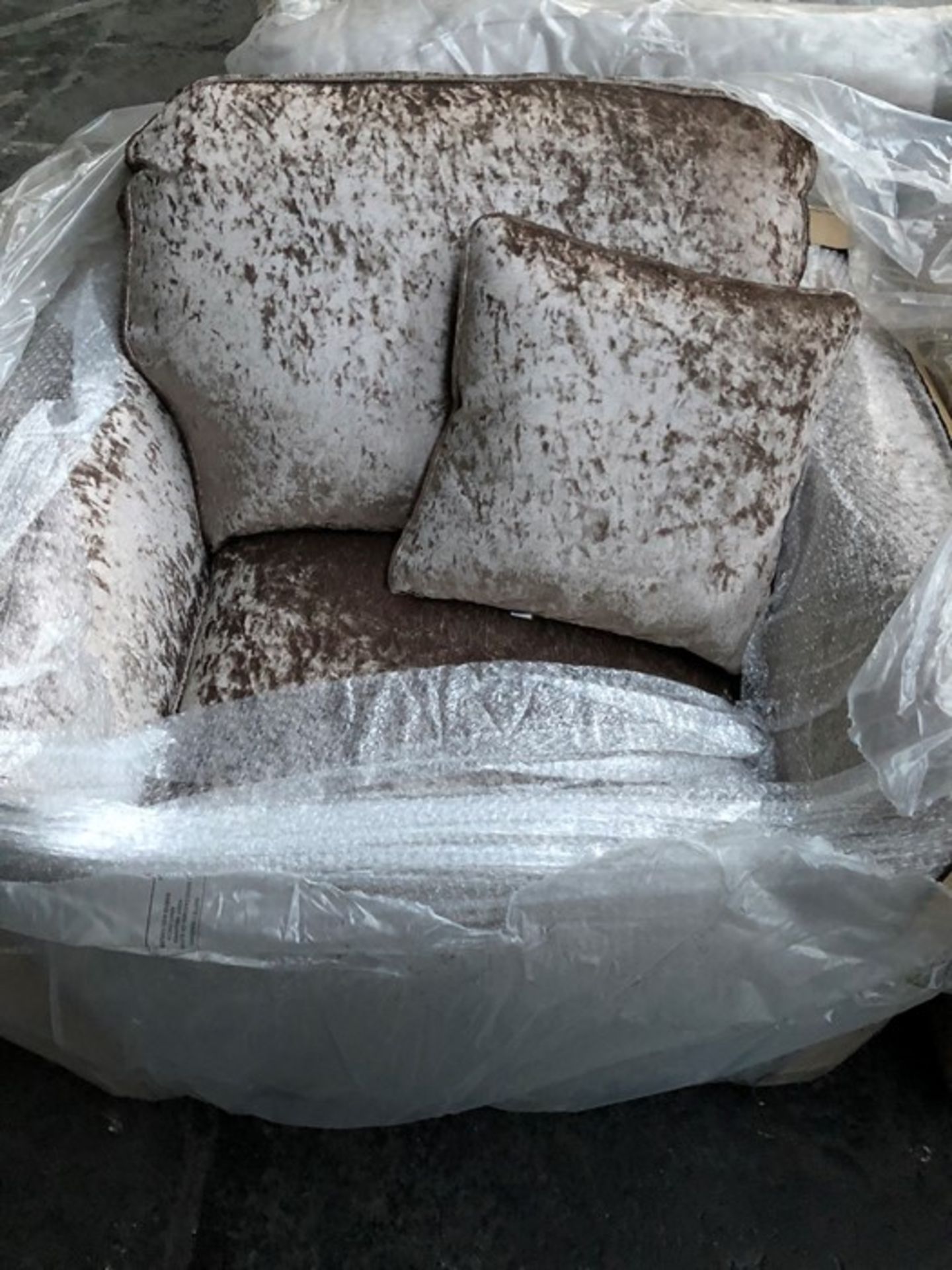 1 BRAND NEW BAGGED FABB SOFAS KINGSTON ARM CHAIR IN CASPIAN MINK (VIEWING HIGHLY RECOMMENDED)