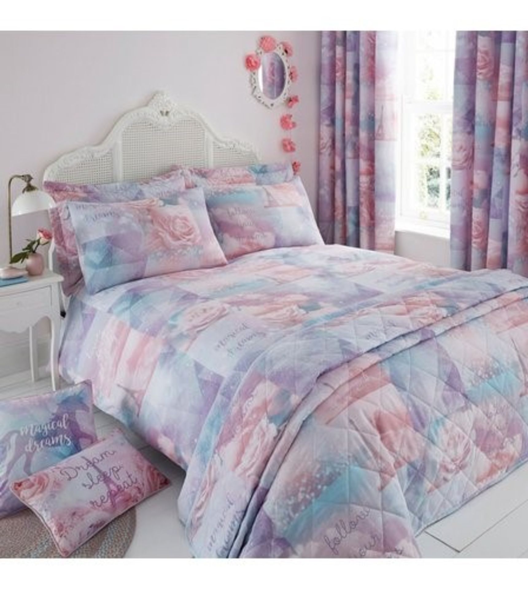 1 PACKAGED MAGICAL DREAMS FULLY LINED PENCIL PLEAT CURTAINS / 66 X 72 (VIEWING HIGHLY RECOMMENDED)
