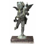 Brunnenfigur Putto mit Delfin, Dresden 19. Jh. Bronze. Auf Halbkugel balancierender Putto m.