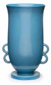 Vase, Art Deco, Villeroy & Boch um 1930. Beiger Scherben, hellblau glasiert. Röhrenform m. leicht