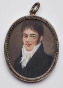 Miniatur Bildnis eines jungen Herrn, um 1820. Gouache auf Elfenbein. Hoch-ov. Brustbild eines