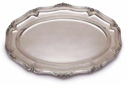 Ovale Platte, Jugendstil, Bruckmann um 1905. 800er Silber. Entw. wohl C. Stock. Ov. ge- muldeter
