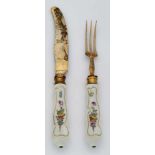 Gabel und Messer mit Blumendekor, Meissen wohl um 1760. Blauster-Griffe m. beidseitigen, relief-