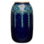 Gr. Vase, Karlsruhe um 1900. Ockerfarbener Scherben, blau glasiert u. grün/ hellblau/ weiß