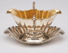 Saucière, Frankfurt um 1880.800er Silber, innen verg. Beschau Frankfurt, Meister- u.