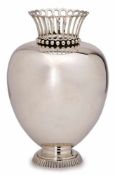 Gr. Vase, Wilkens wohl um 1960.830er Silber. Bauchige Amphore m. gekehltem Hals aus Gitterstegen