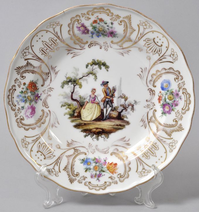 Teller, Meissen, 2. H. 19. Jh. Neuer Ausschnitt, im Spiegel polychrome Figurenmalerei nach