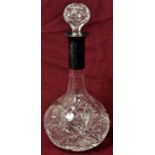 Karaffe, um 1900 Kristallglas, Kerb-und Schälschliffdekor, Hals Silbermontierung (800),