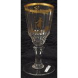 Kelchglas, Schlesien, Mitte 18. Jh. Farbloses Glas mit radiertem Golddekor. Scheibenfuß mit