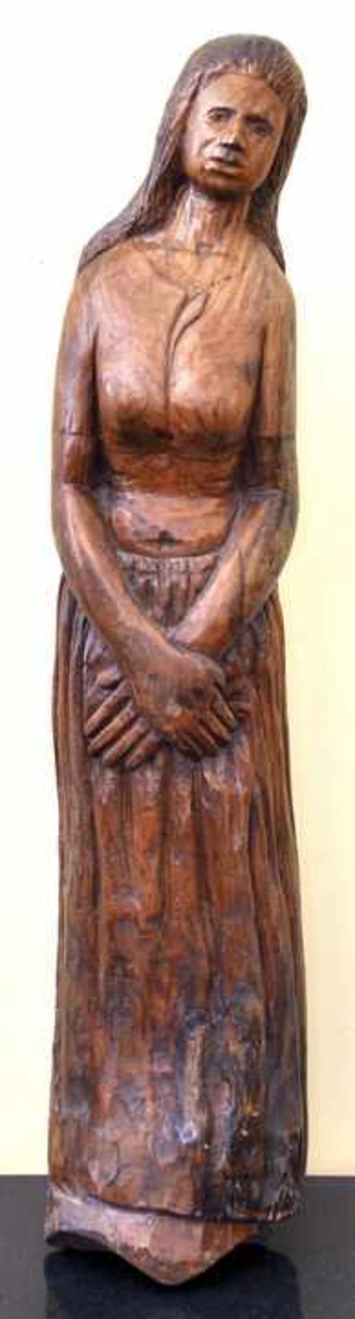 Unbekannter Künstler, Indien/ Südostasien, 2. H. 20. Jh. Weibliche Figur. Holz, geschnitzt, am