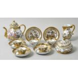 Frühes Kaffee-/ Teeservice mit Hausmalerdekor, Meissen, um 1721, Dekor um 1740-50 13 Teile,