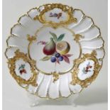 Prunkschale, Meissen, 2. H. 19. Jh./ um 1900 Runde Form mit Muschelrand und muschelwerkartigem