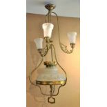 Elektrische Jugendstil-Deckenlampe, um 1910 Messing. Vier-lichtig, Mattglasglocke mit Schliffdekor