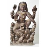 Figur des Shiva, Indien/ Südostasien 18. Jh. oder älter Holz, geschnitzt, Farbfassung. Vierarmige