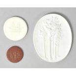 3 Plaketten, Meissen, 2. H. 20. Jh/ Anf. 21. Jh.a) ovale Plakette, Biskuitporzellan, Darstellung