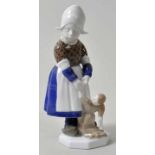 Holländermädchen mit Puppe, Selb, Rosenthal, um 1920Modell Karl Himmelstoß 1912. Porzellan,