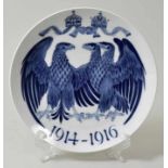 Patriotischer Teller, Meissen, um 1916Glattrandige Form, kobaltblaues Dekor: heraldische Adler Dt.