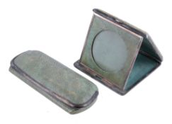 A silver mounted and shagreen glasses case, maker's mark obscured, London 1929, 1.5cm (5 1/4in)