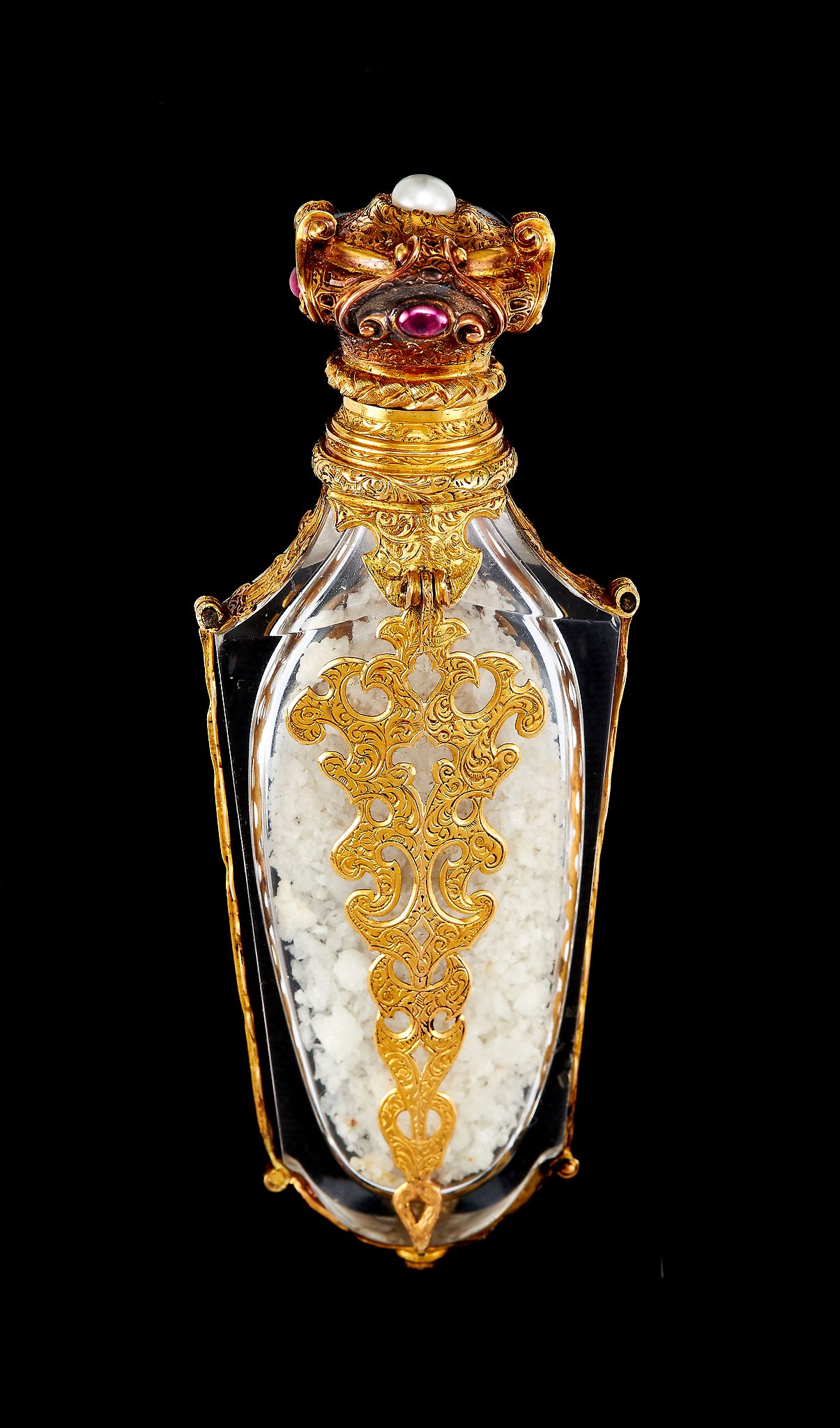 A French 18 carat gold mounted clear glass scent or smelling salts bottle, apparently no maker's