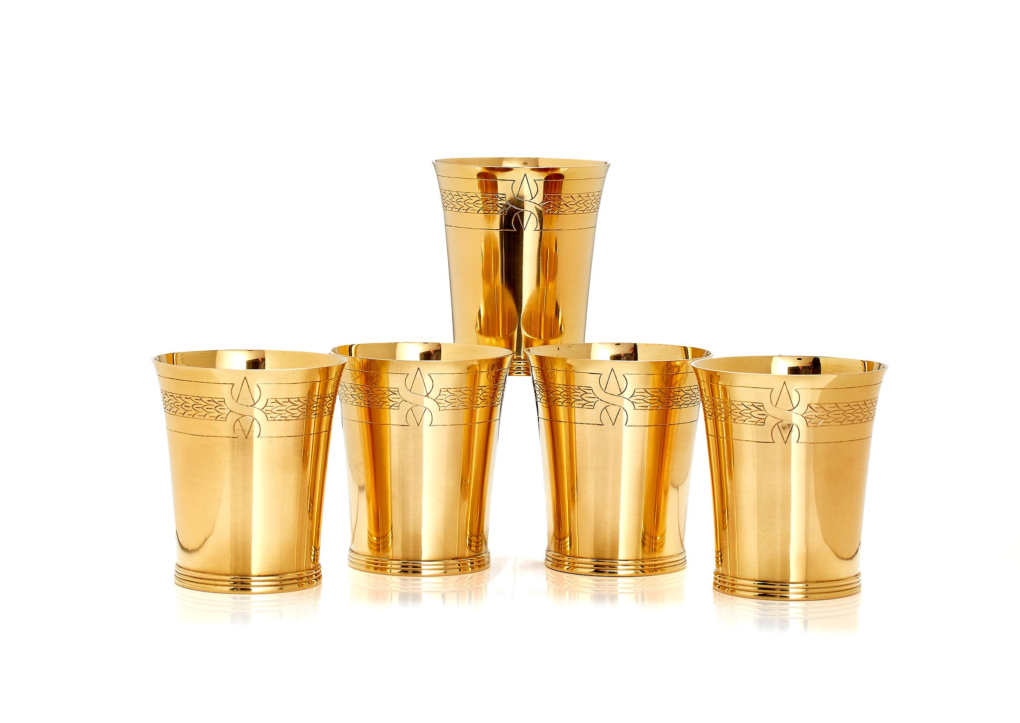 A set of five 22 carat gold beakers by How of Edinburgh Ltd, London 1966, slightly tapered and