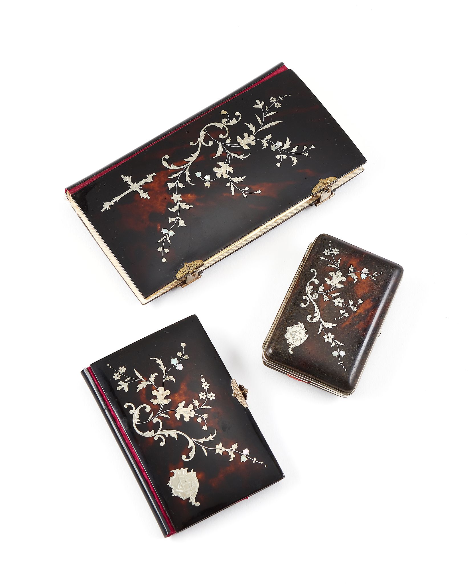 Ω A late 19th century tortoiseshell and silver pique lady's three piece travel compendium,