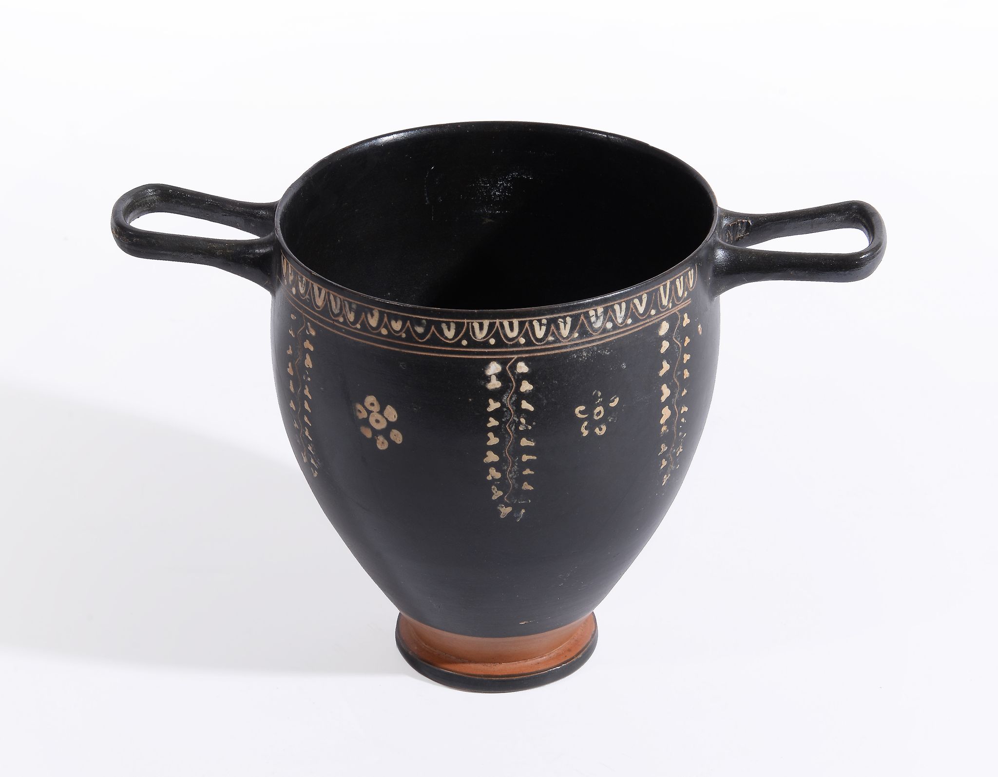 A Gnathian ware skyphos, Greek South Italy, circa 4th century BC, the exterior decorated with - Image 2 of 2