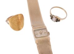 Accurist, a lady's 9 carat gold bracelet wristwatch, manual wind movement, 21 jewels, cal. ETA