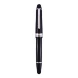 Montblanc, Meisterstuck, Solitaire, Le Grand, a black lacquer rollerball pen, the cap with a