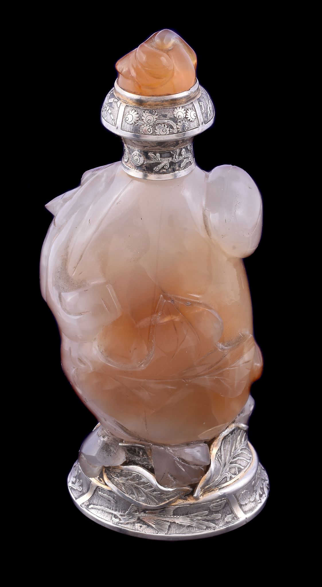 A Chinese agate snuff bottle with French silver parcel gilt mounts, 1838-1972 boar's head poincons, - Image 2 of 3