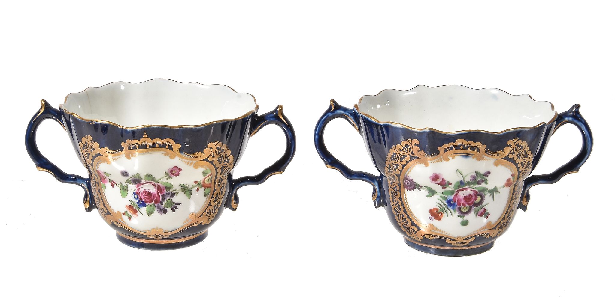 A pair of Worcester blue-ground two-handled chocolate cups, covers and stands, circa 1770, painted - Image 4 of 6