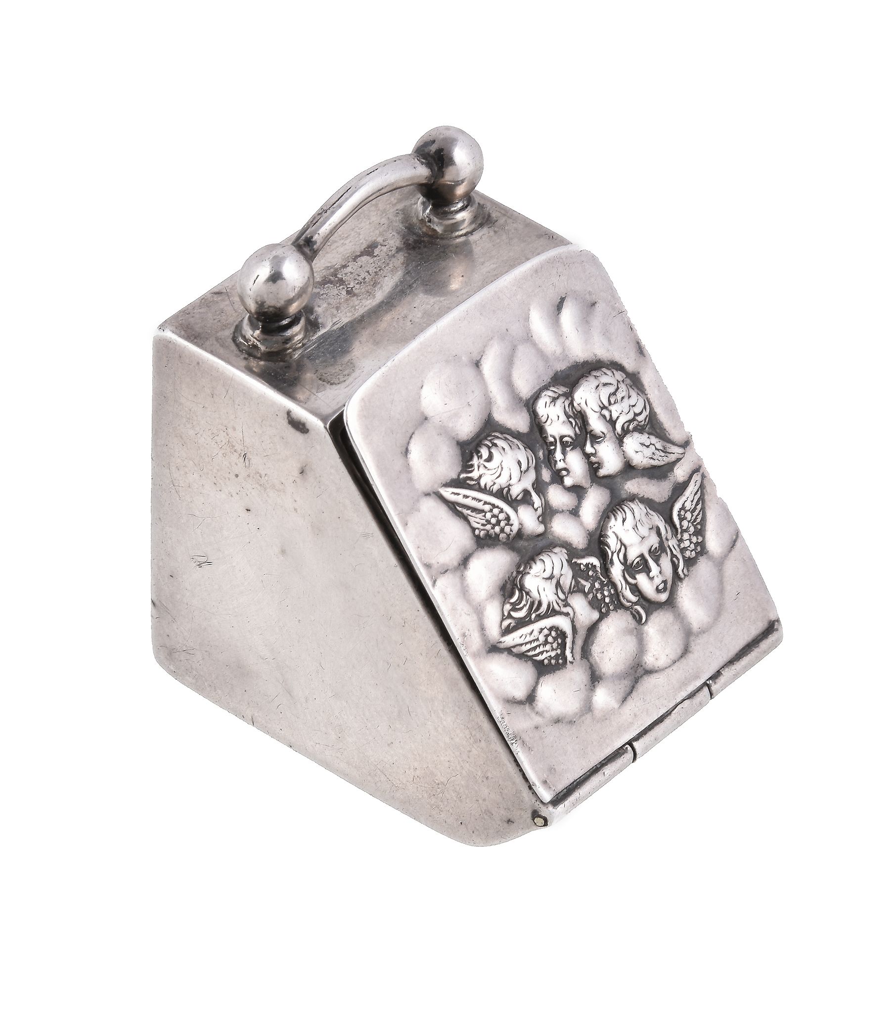 An Edwardian silver novelty ring box by Clark & Sewell, Birmingham 1907, Rd. No. 430769, formed as