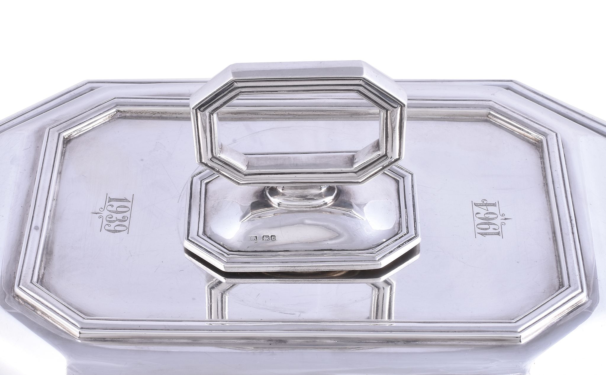 A silver octagonal shaped entree dish, cover and handle by Atkin Brothers, Sheffield 1936, with - Image 2 of 2