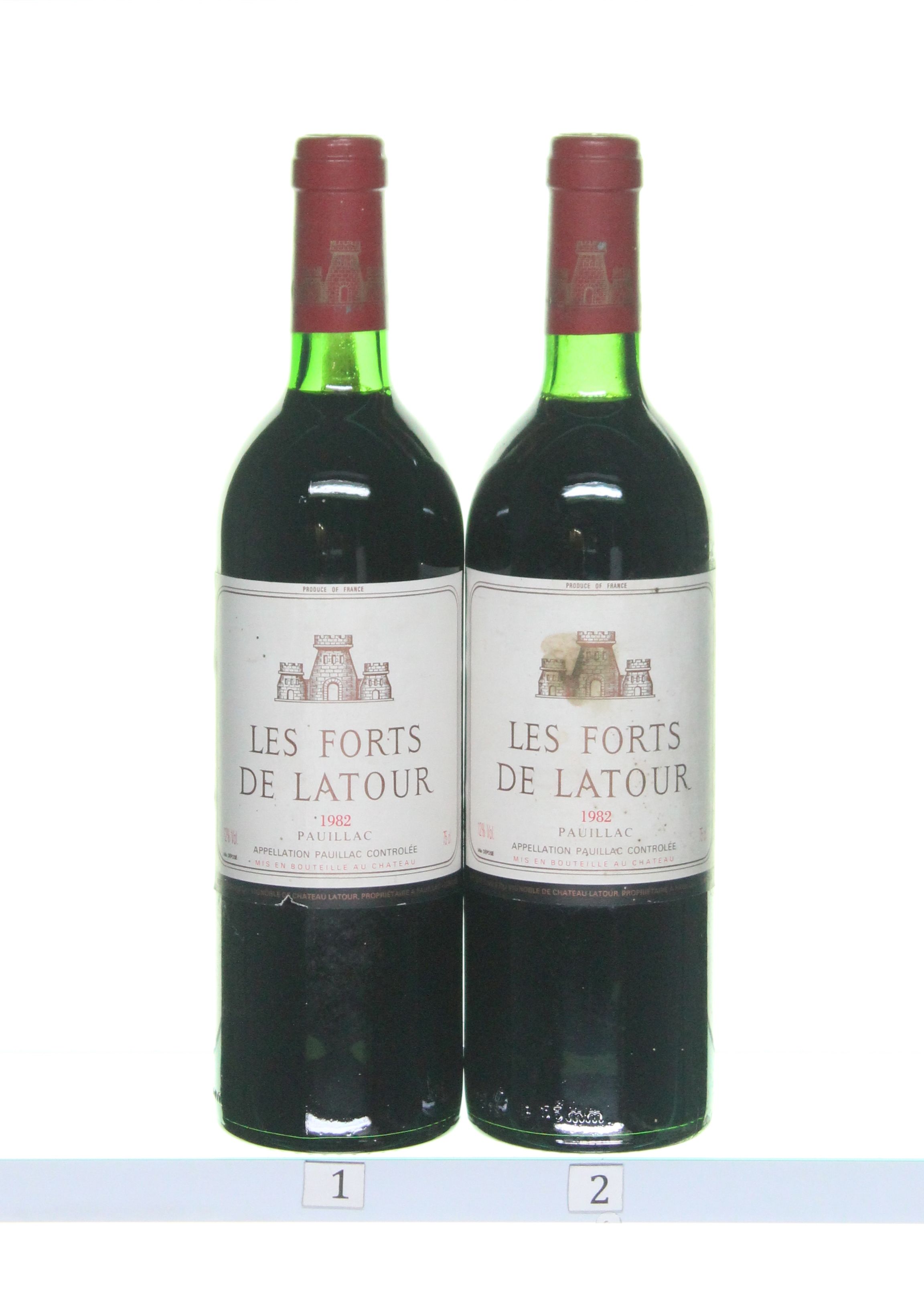 1982 Forts de Latour (2nd Wine of Chateau Latour)Pauillac1 bt has a small stain on the Label 2x75cl