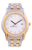 Gucci, ref. 5500Xl, a stainless steel bracelet wristwatch, no. 1130510, quartz movement, 7 jewels,