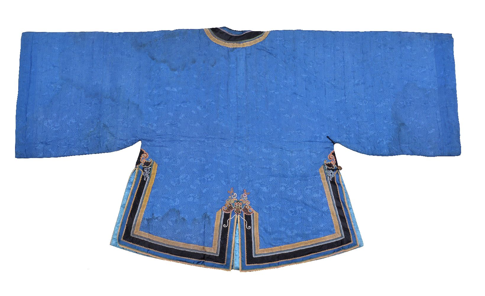 A Chinese lady’s under robe, Qing Dynasty, late 19th century, padded with raw silk for winter - Image 2 of 6