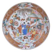 A large Chinese porcelain Rose-Verte charger, Qing Dynasty, Kangxi-Yongzheng, circa 1722, painted in