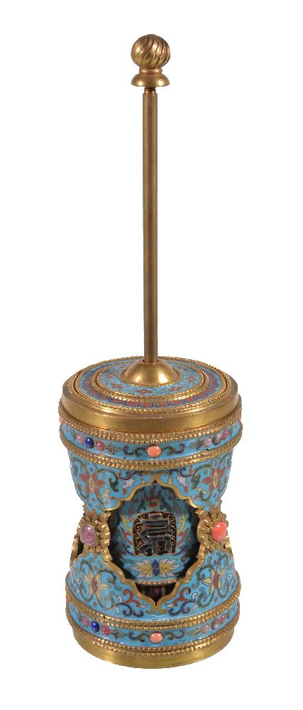 A Chinese cloisonné Buddhist prayer wheel, of cylindrical form with inner rotating container - Bild 2 aus 4