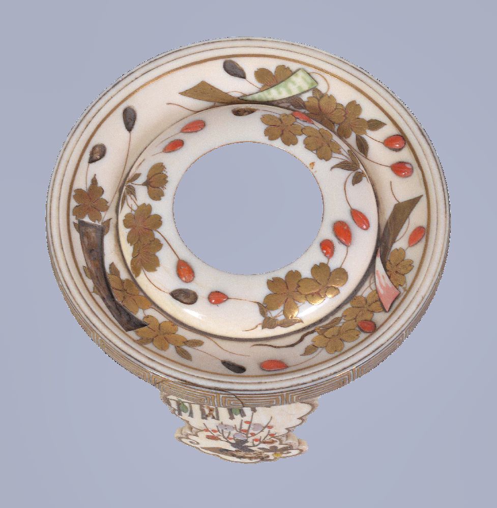 Y An Ivory Sakezuki Stand, of circular form raised on three shaped legs, the whole decorated in gold - Image 2 of 4