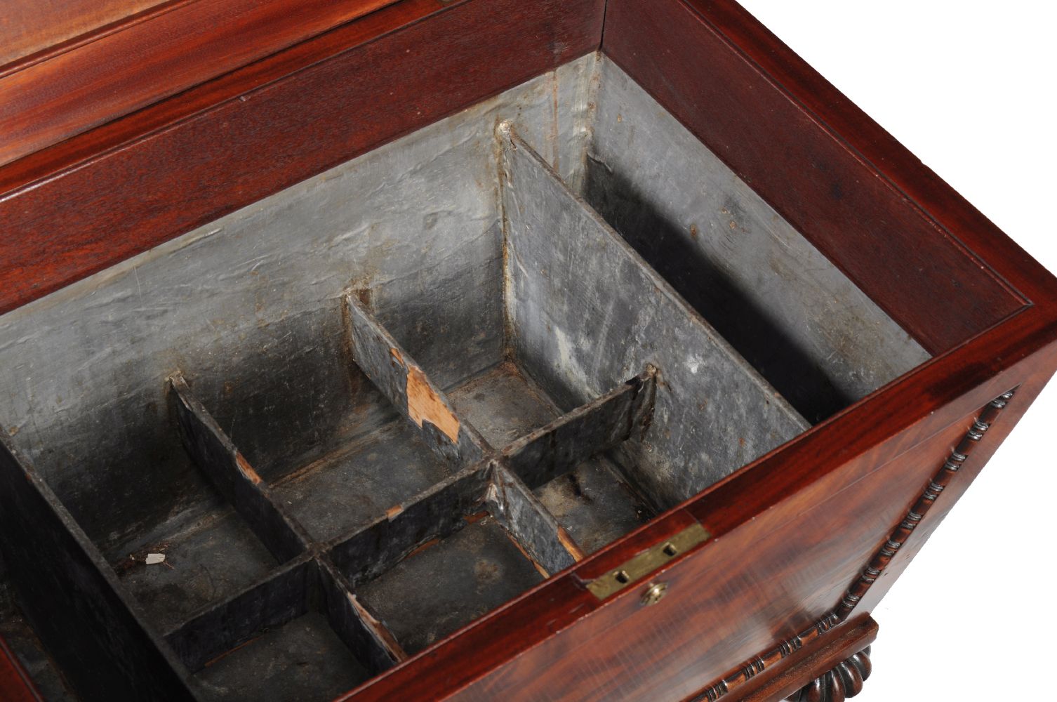A George IV mahogany wine cooler, circa 1825, in the manner of Gillows, of sarcophagus form - Image 4 of 5