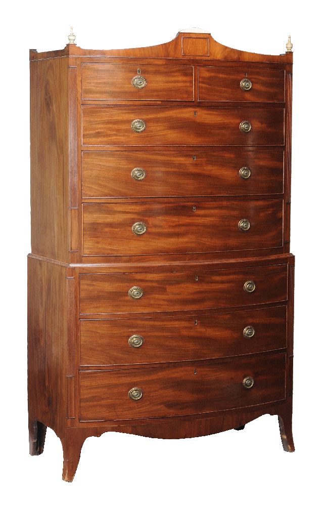 ϒ A George III mahogany bowfront chest on chest, circa 1800 - Image 2 of 4