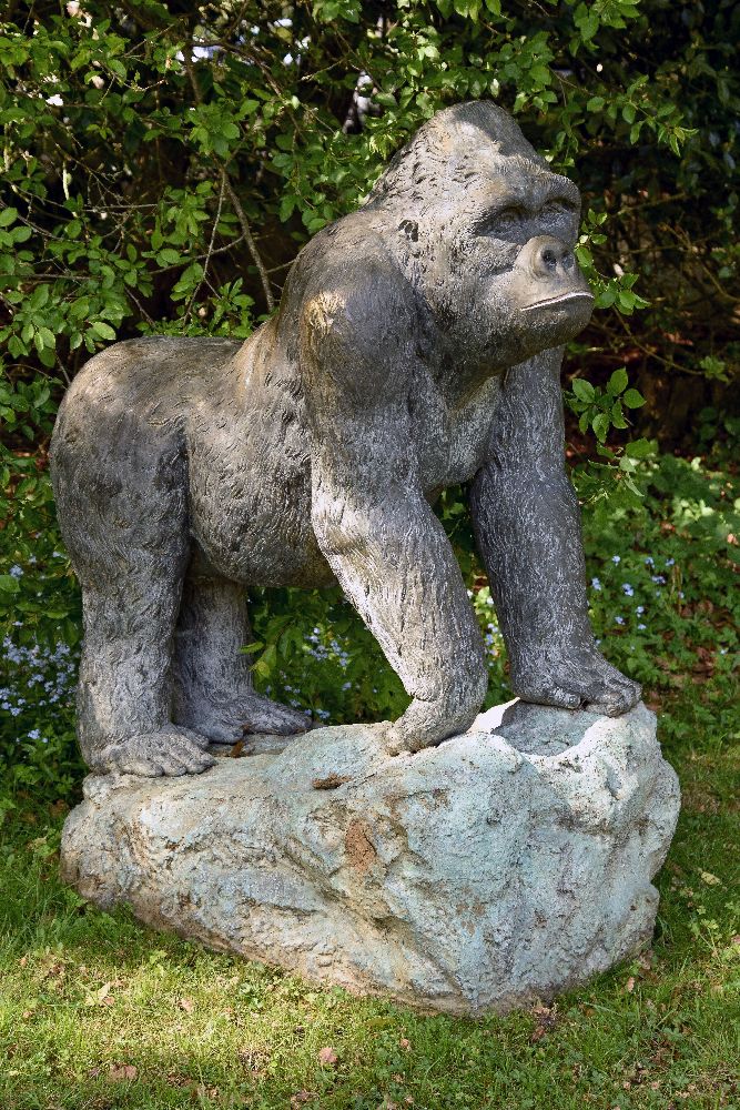 A bronze alloy garden model of a mountain gorilla, late 20th century, naturalistically portrayed - Image 2 of 3