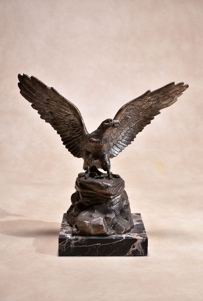 A Continental silvered bronze and marble mounted model of an eagle, circa 1925, portrayed standing - Image 4 of 5