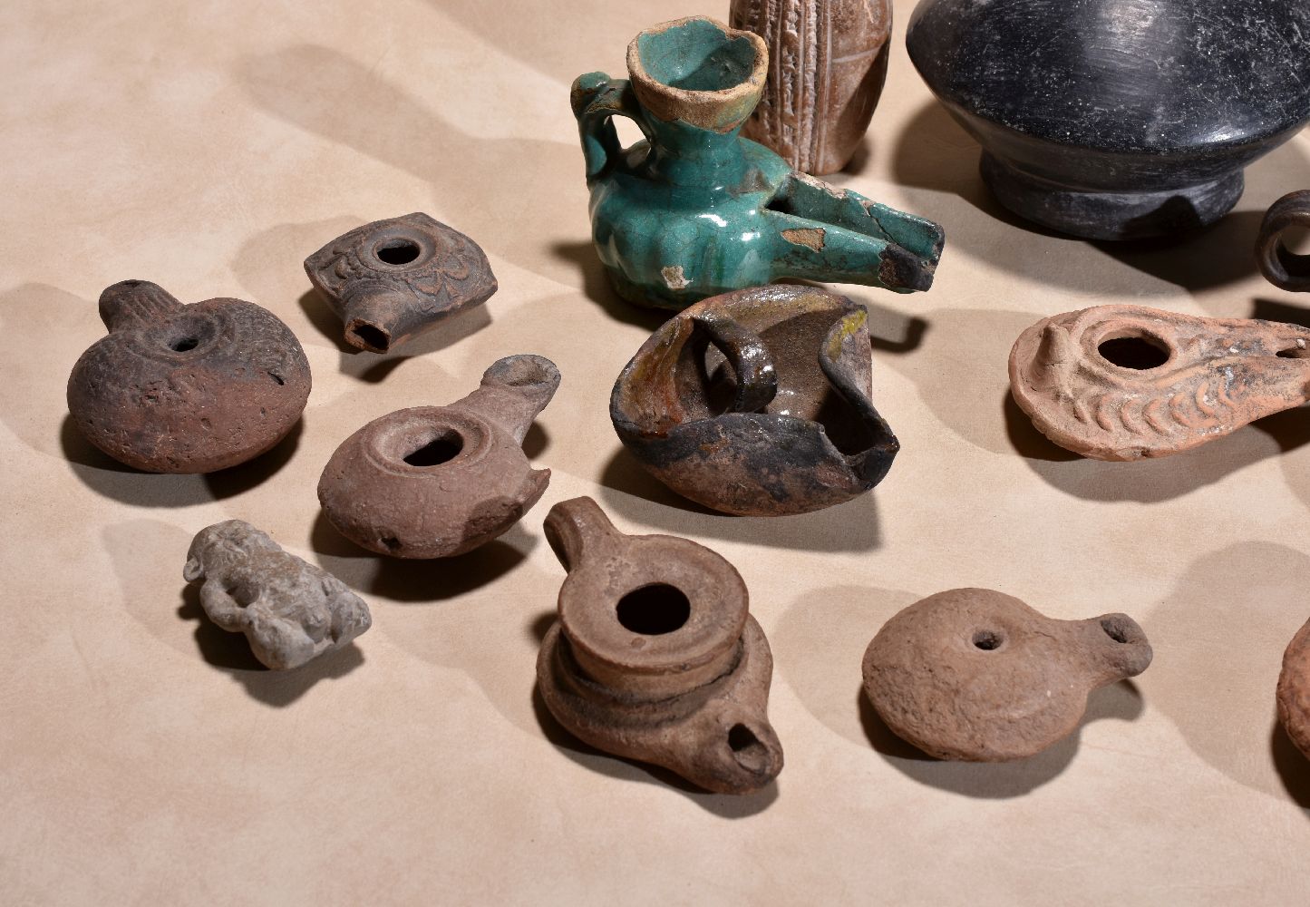 A collection of Roman pottery oil lamps, circa 3rd ~ 5th century A.D., the largest 12cm long; an - Image 2 of 4