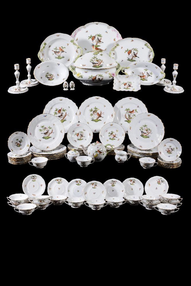 A modern Herend ‘Rothschild Birds’ pattern part dinner service, comprising; thirteen 10 ½ inch