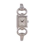 Gucci, ref. 120SST, a lady's stainless steel bracelet wristwatch