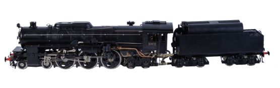 A gauge 1 model of a C62 2 live steam 4-6-4 tender locomotive